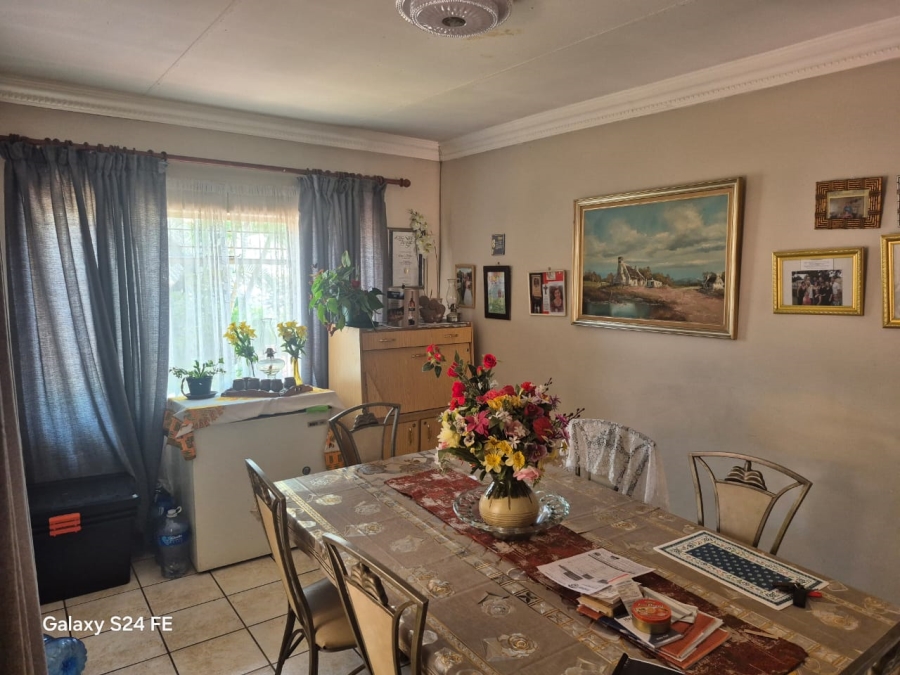 3 Bedroom Property for Sale in Geelhoutpark North West